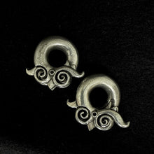 Load image into Gallery viewer, Borneo Joe White Brass Weights
